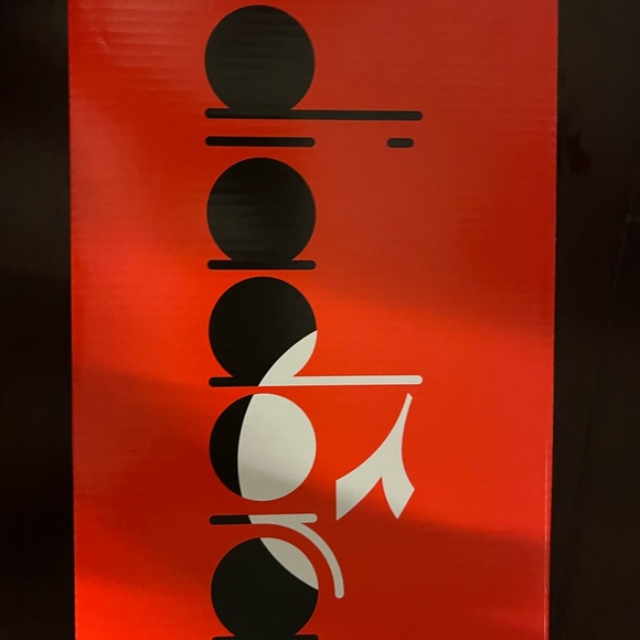 DIADORA VICTORY SOCCER SHOES FOR WOMEN - Picture 3 of 4